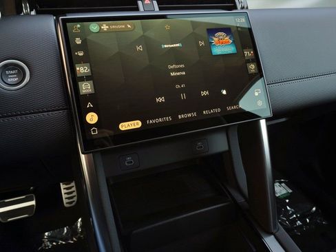 New 2026 Land Rover Discovery Sport Landmark AWD/4WD image 19