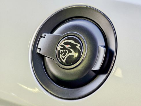 Used 2020 Dodge Challenger SRT Hellcat Redeye image 34