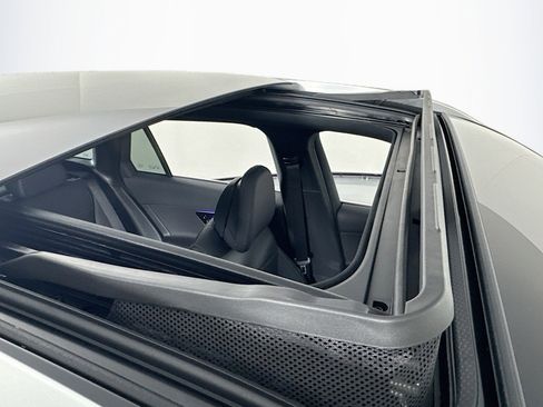 New 2026 Mercedes-Benz GLC 300 image 21