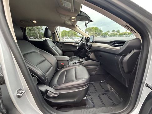 Certified 2020 Ford Escape SEL FWD image 24