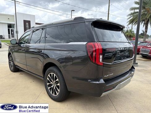 Used 2025 Ford Expedition Max Platinum AWD/4WD image 8