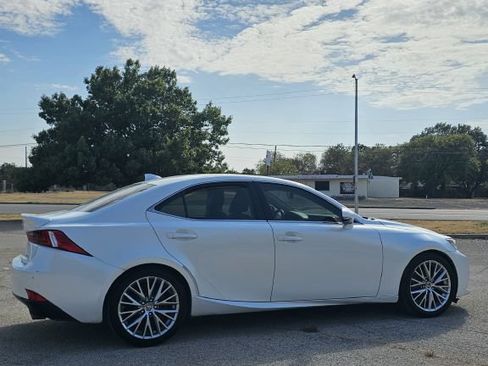 Used 2015 Lexus IS 250 w/ Premium Package RWD image 6