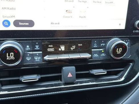 Used 2023 Toyota Highlander XSE AWD/4WD image 20