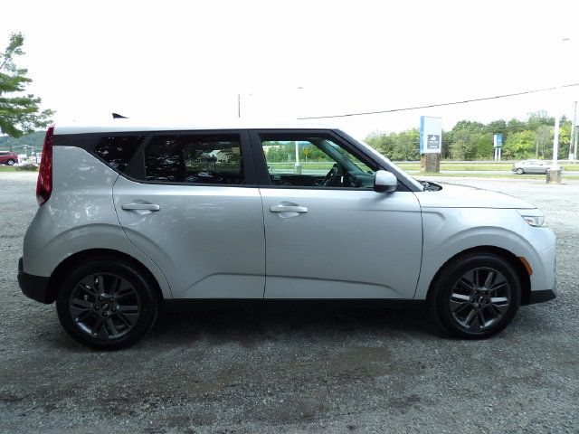 Used 2021 Kia Soul S FWD image 6