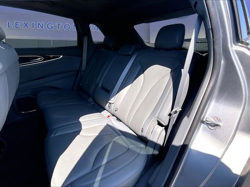 Used 2021 Lincoln Nautilus Reserve FWD image 22