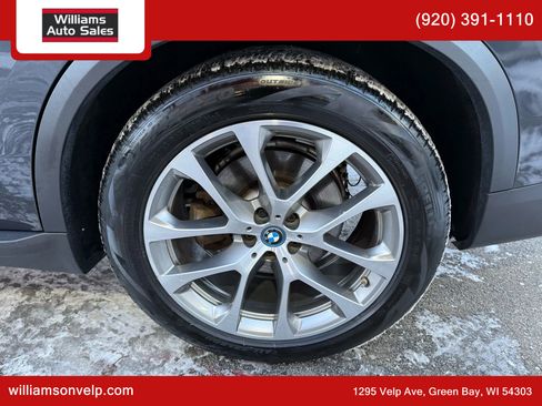 Used 2022 BMW X5 xDrive45e w/ Parking Assistance Package image 31