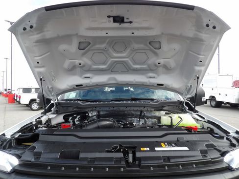 Used 2024 Ford F550 2WD Crew Cab Super Duty image 45