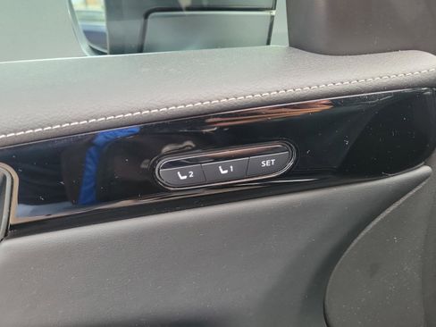 Certified 2025 INFINITI QX60 Pure image 17