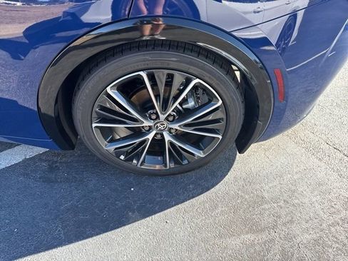 Used 2026 Toyota Prius XLE image 8