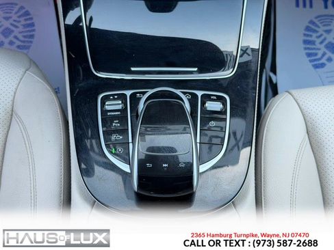 Used 2017 Mercedes-Benz E 300 4MATIC image 29