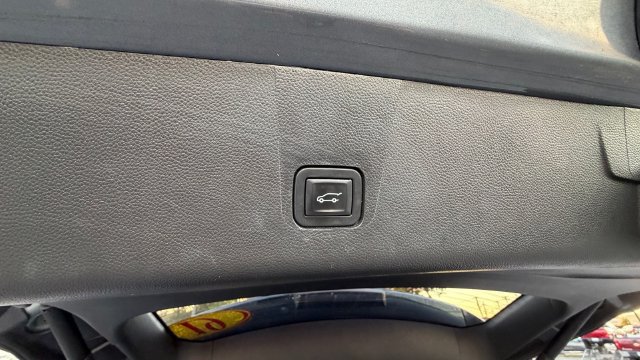Used 2019 Chevrolet Traverse LT AWD/4WD image 33