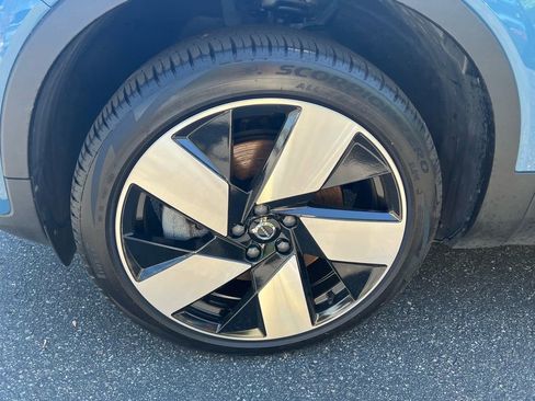 Certified 2023 Volvo XC40 Recharge Ultimate AWD/4WD image 9