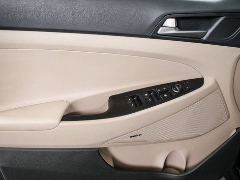 Used 2018 Hyundai Tucson SEL Plus image 6