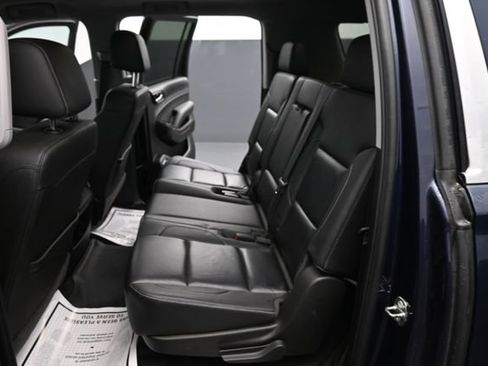 Used 2017 Chevrolet Suburban LT AWD/4WD image 13