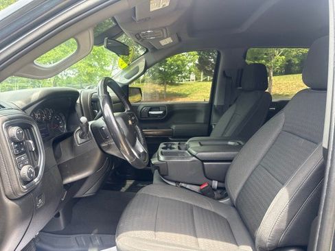 Used 2021 Chevrolet Silverado 1500 LT AWD/4WD image 12