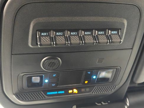 Used 2026 Ford Bronco Badlands w/ Sasquatch Package AWD/4WD image 11