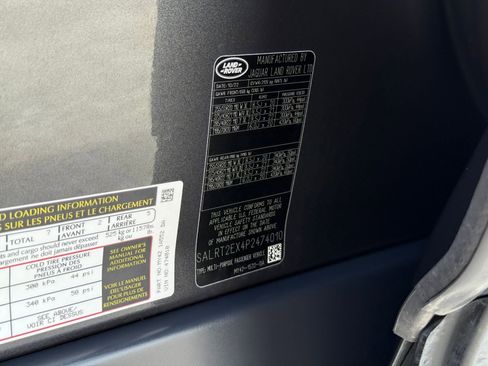 Used 2023 Land Rover Discovery S R-Dynamic AWD/4WD image 31