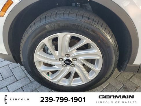 New 2025 Lincoln Corsair FWD image 11