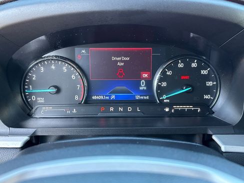 Used 2023 Ford Explorer XLT w/ Equipment Group 202A AWD/4WD image 28