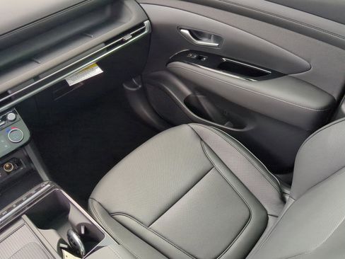 New 2026 Hyundai Tucson Limited FWD image 21