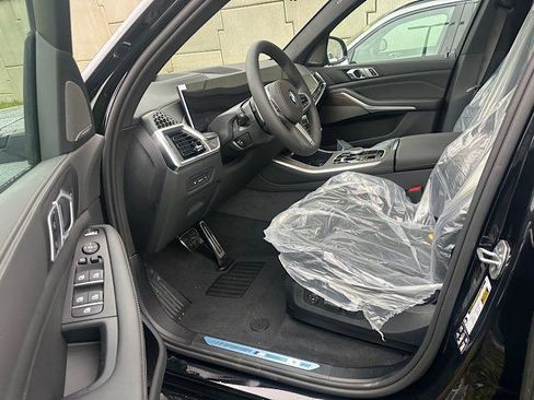 New 2026 BMW X5 xDrive40i w/ M Sport Package image 4