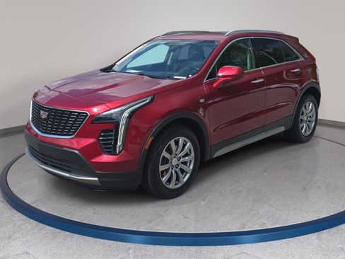 Used 2020 Cadillac XT4 Premium Luxury FWD image 1