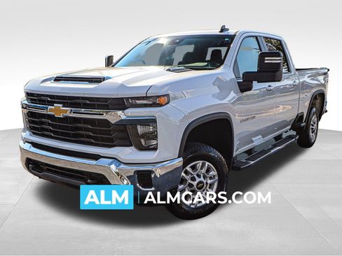 Used 2024 Chevrolet Silverado 2500 LT image 1