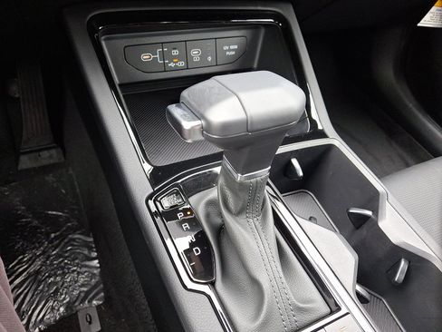 New 2025 Kia K5 GT-Line image 10