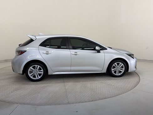 Used 2022 Toyota Corolla SE FWD image 6