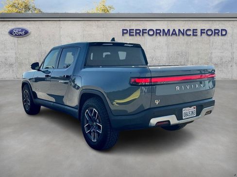 Used 2022 Rivian R1T Launch Edition image 8