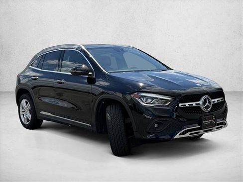Used 2022 Mercedes-Benz GLA 250 4MATIC image 3
