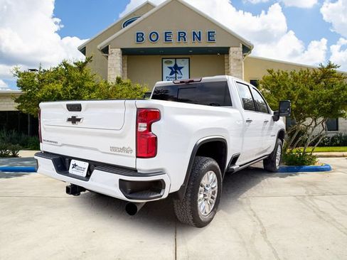Used 2023 Chevrolet Silverado 2500 High Country w/ Z71 Off-Road Package AWD/4WD image 7