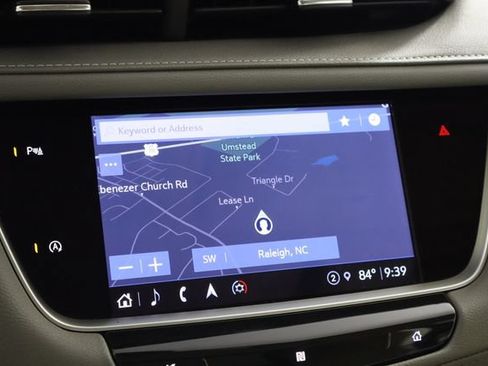 Used 2021 Cadillac XT5 Premium Luxury w/ LPO, Floor Liner Package FWD image 34
