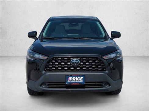 Used 2023 Toyota Corolla Cross L FWD image 2