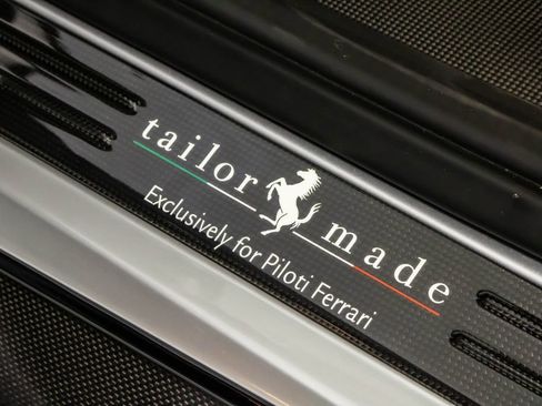 Used 2020 Ferrari 488 Pista Base image 43