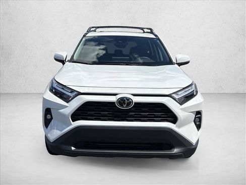 Used 2025 Toyota RAV4 XLE Premium FWD image 2