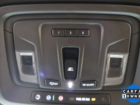 Used 2024 Chevrolet Silverado 1500 High Country w/ Technology Package AWD/4WD image 28