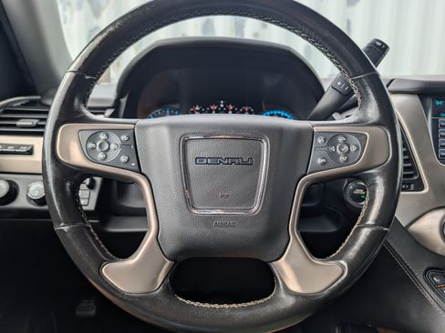 Used 2019 GMC Yukon XL Denali AWD/4WD image 29