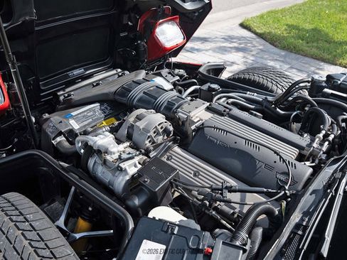 Used 1992 Chevrolet Corvette Coupe RWD image 18