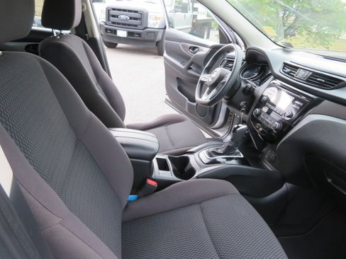 Used 2018 Nissan Rogue Sport S w/ S Appearance Package image 18
