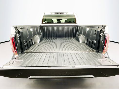 Used 2024 Toyota Tundra Limited image 29