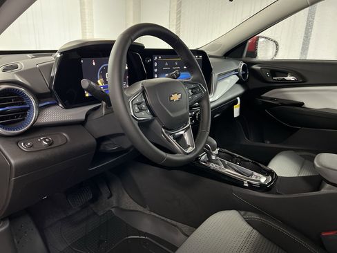 New 2026 Chevrolet Trax LT w/ Driver Confidence Package image 44