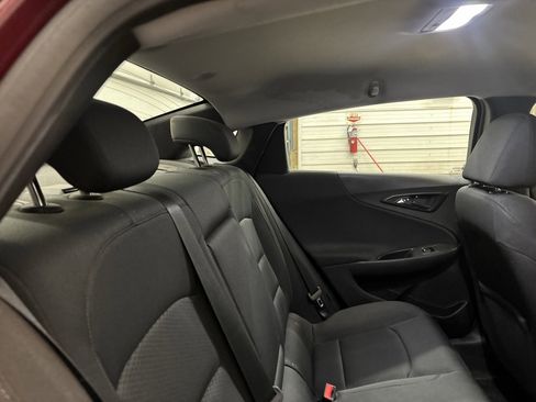 Used 2016 Chevrolet Malibu LT image 29