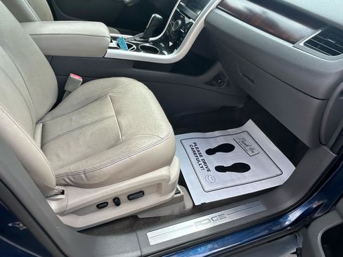 Used 2012 Ford Edge Limited FWD image 12