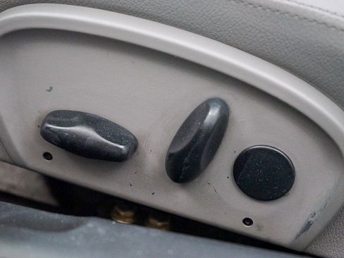 Used 2003 Porsche 911 Cabriolet image 37