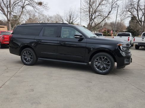 New 2026 Ford Expedition Max Platinum w/ Stealth Appearance Package image 19