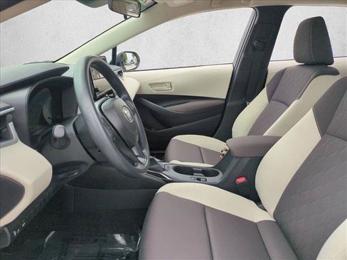 Certified 2026 Toyota Corolla LE FWD image 15