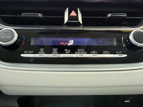 Certified 2024 Toyota Corolla LE image 42