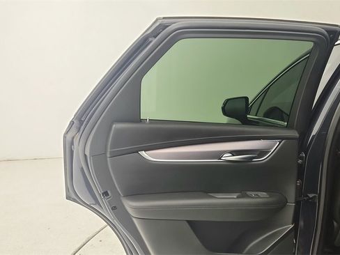 Used 2022 Cadillac XT5 Luxury w/ LPO, Floor Liner Package image 22