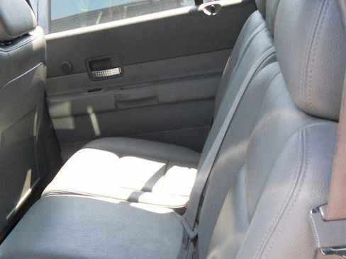 Used 2005 Dodge Durango SLT w/ Family Value Group image 6